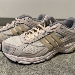 Adidas Sneakers Beige USW6